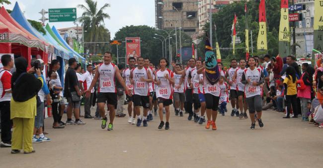 Personel TNI/Polri Berpartisipasi di Batuampar 10K